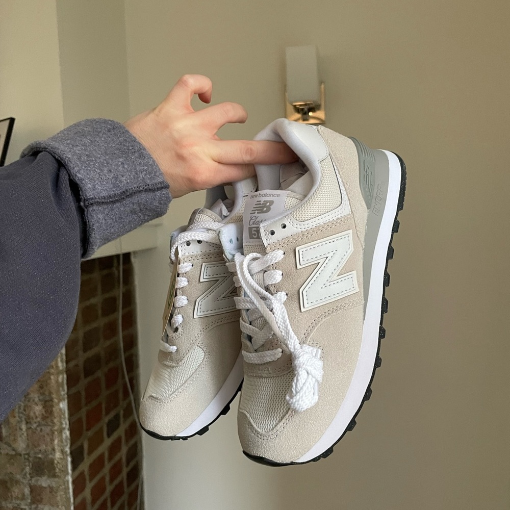 574 Core New Balance Tennis Shoes